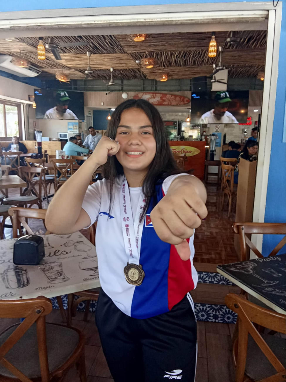La boxeadora cancunense espera triunfar en España y poner el nombre del estado en lo más alto.