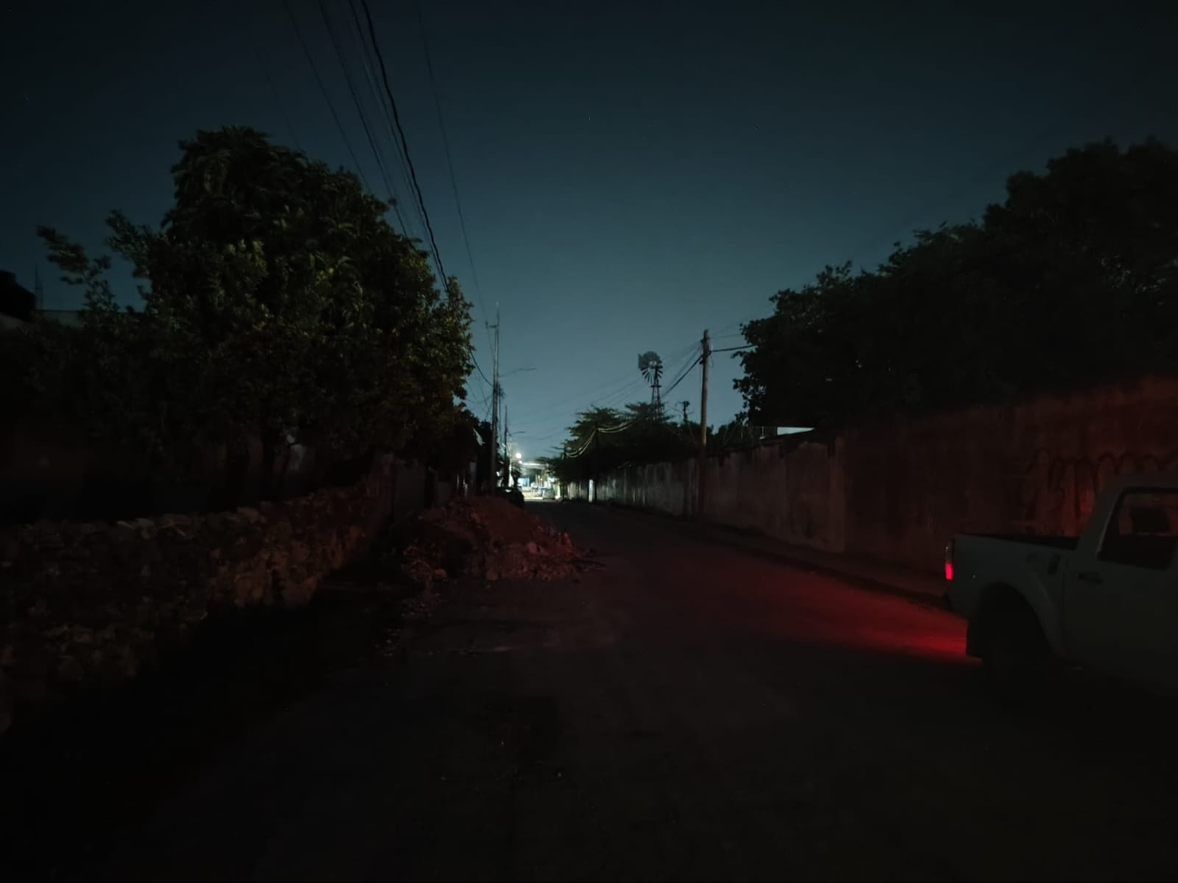 La oscuridad se mantiene en la supermanzana 91 de Cancún.
