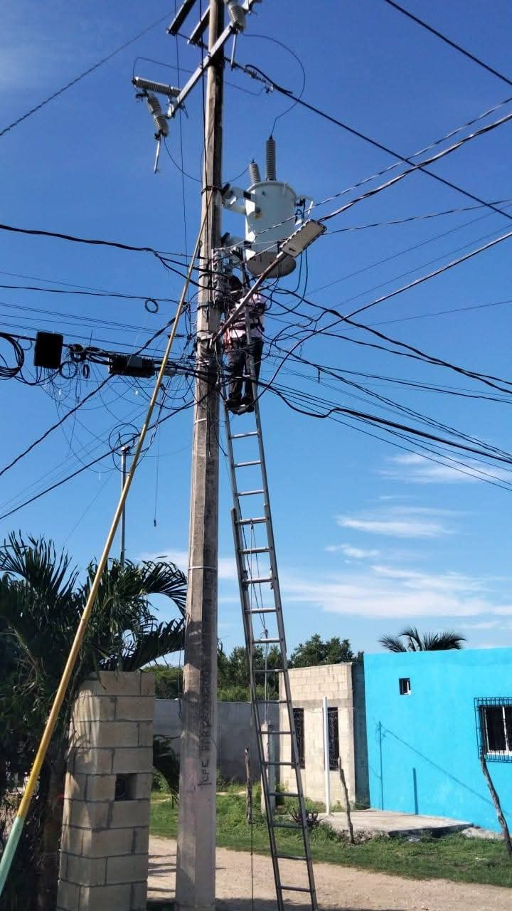 Pobladores piden que la CFE instale oficina y cuadrilla fija en Sabancuy