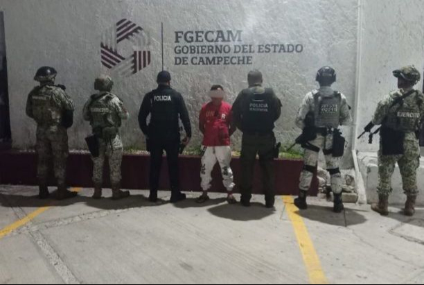 Cateos simultáneos en Campeche: tres detenidos por narcomenudeo en colonias Jardines y Josefa Ortiz