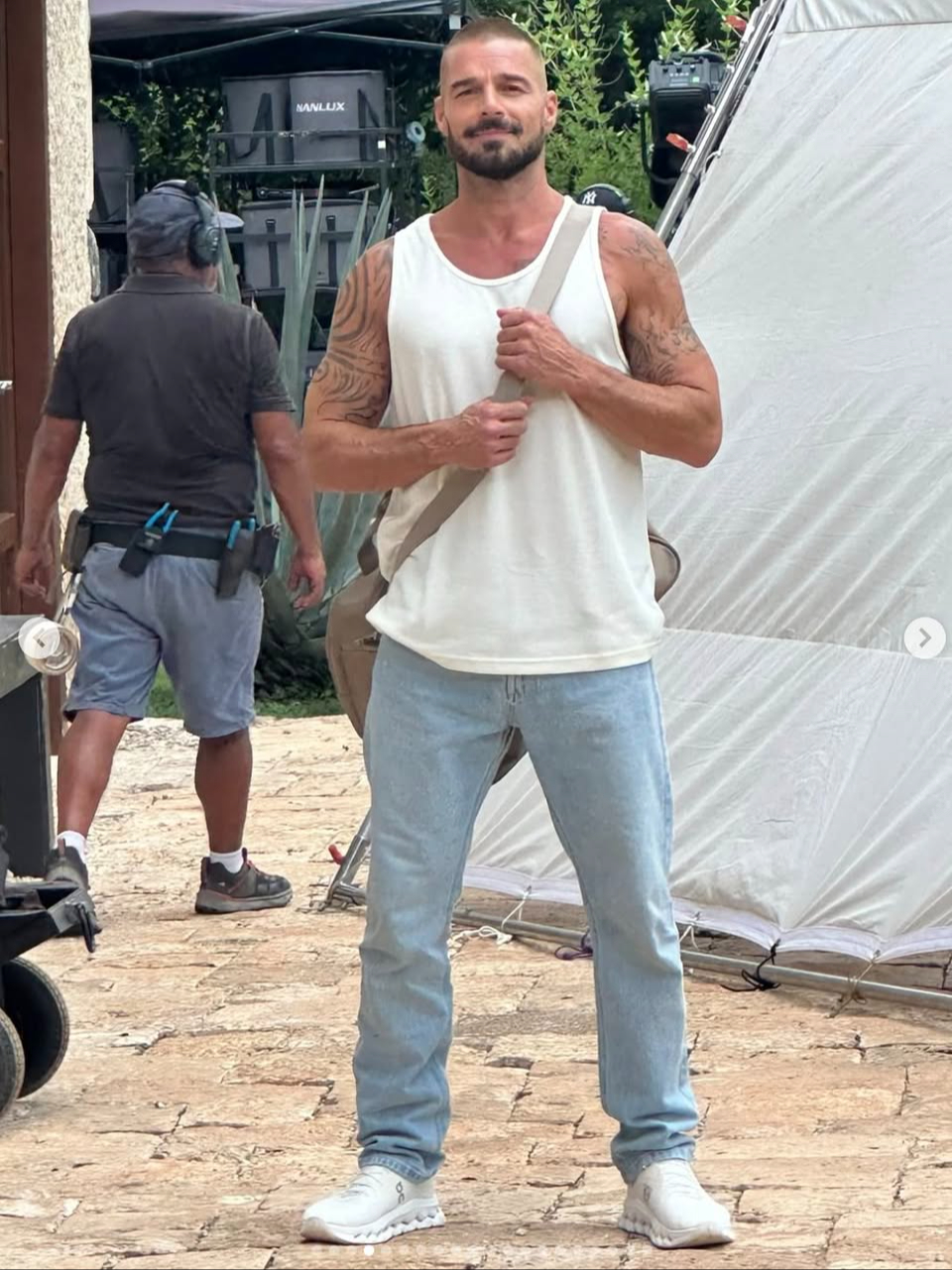 Con un look muy. a lo Maluma, Ricky presumió su visita fugaz en Mérida. Con un look muy. a lo Maluma, Ricky presumió su visita fugaz en Mérida.