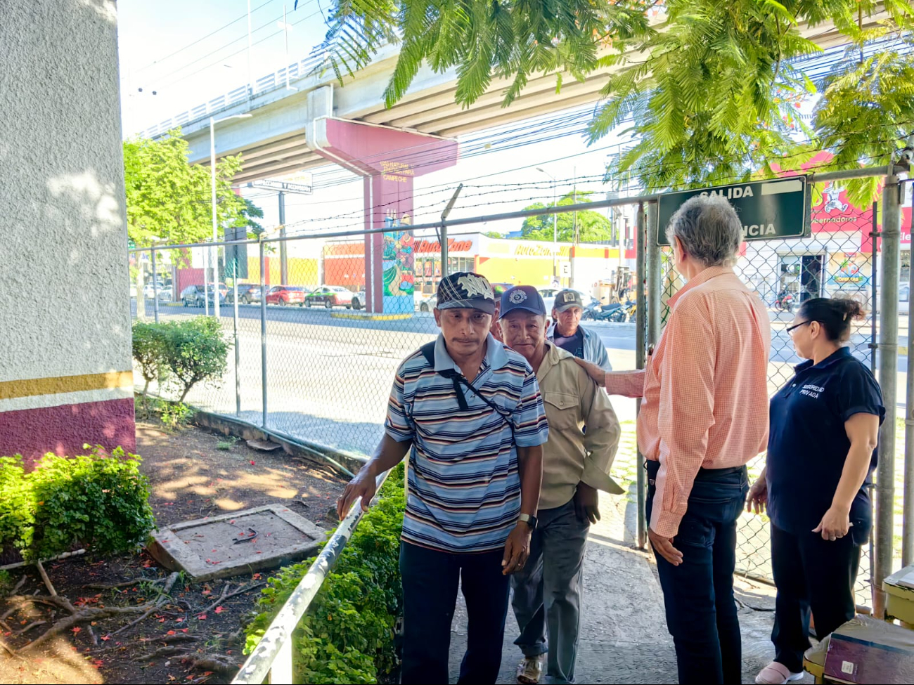 Denuncian que la justificación oficial es que algunos reciben “Sembrando Vida”, lo que consideran injusto.