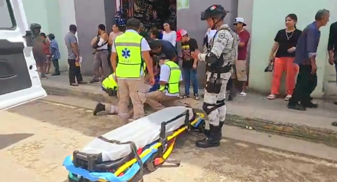 Mujer resulta lesionada tras ser embestida por motociclista bajo influjo del alcohol Mujer resulta lesionada tras ser embestida por motociclista bajo influjo del alcohol