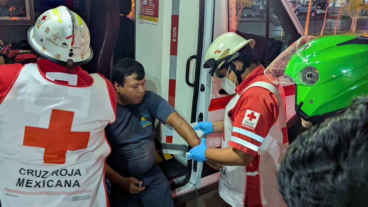 Percance vial en la colonia Morelos termina en acuerdo entre conductores Percance vial en la colonia Morelos termina en acuerdo entre conductores