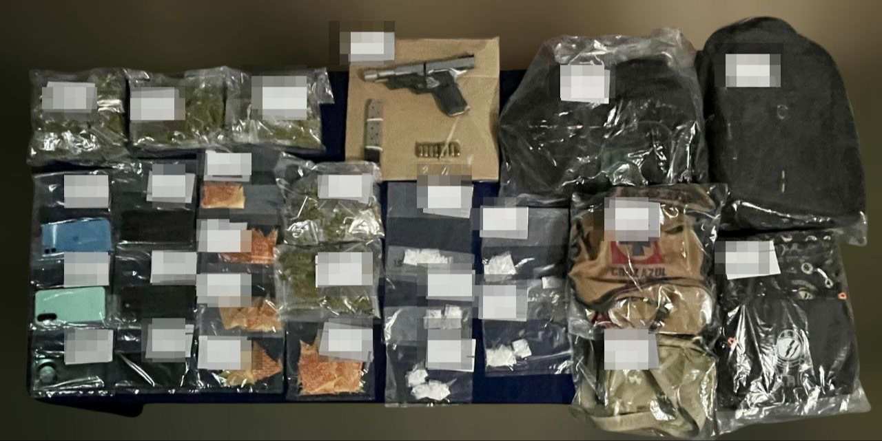 Se encontraron presuntas dosis de marihuana, cristal y cocaína Se encontraron presuntas dosis de marihuana, cristal y cocaína