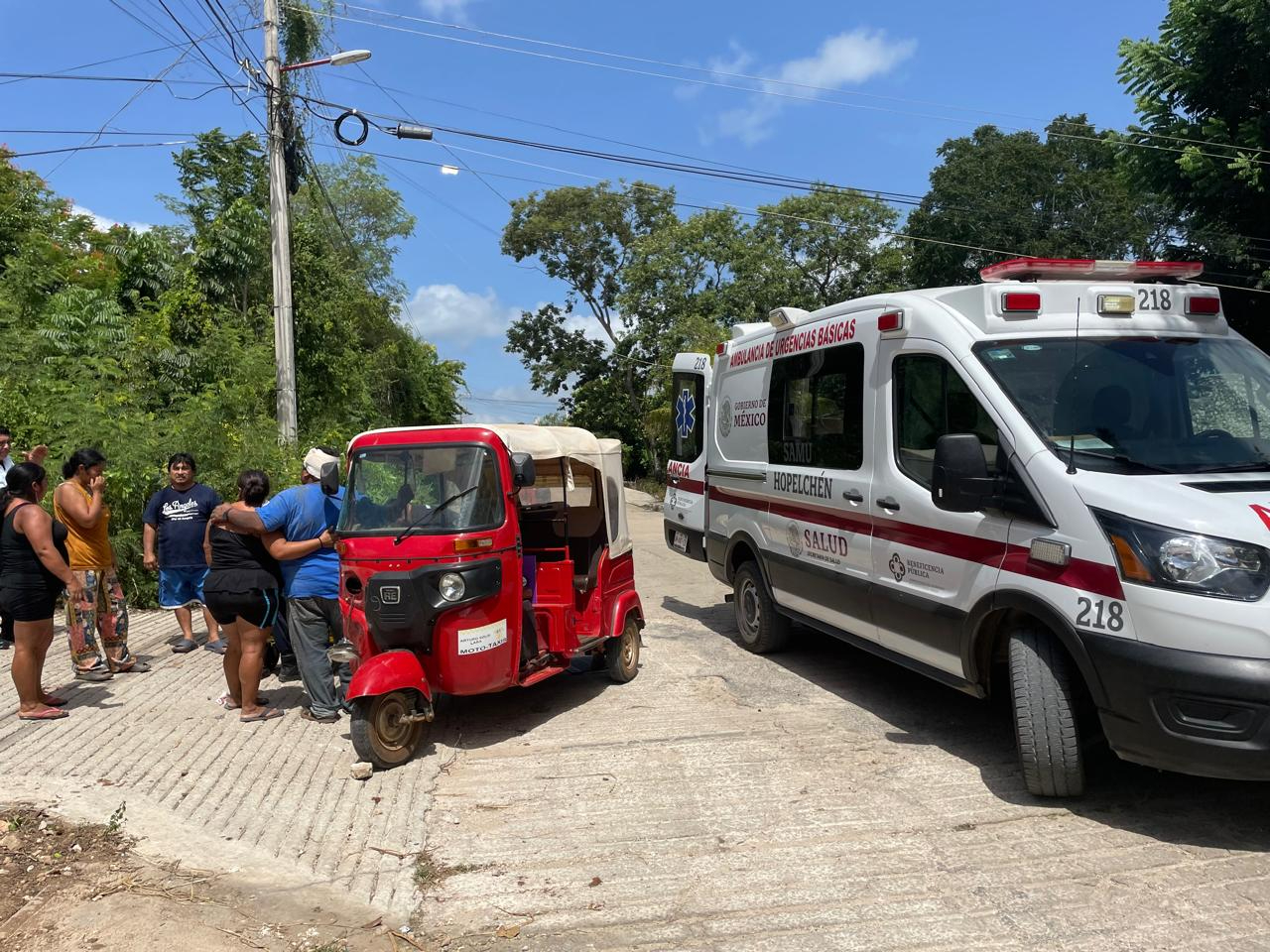 Mototaxista resulta lesionado tras accidente de tránsito en Hopelchén Mototaxista resulta lesionado tras accidente de tránsito en Hopelchén