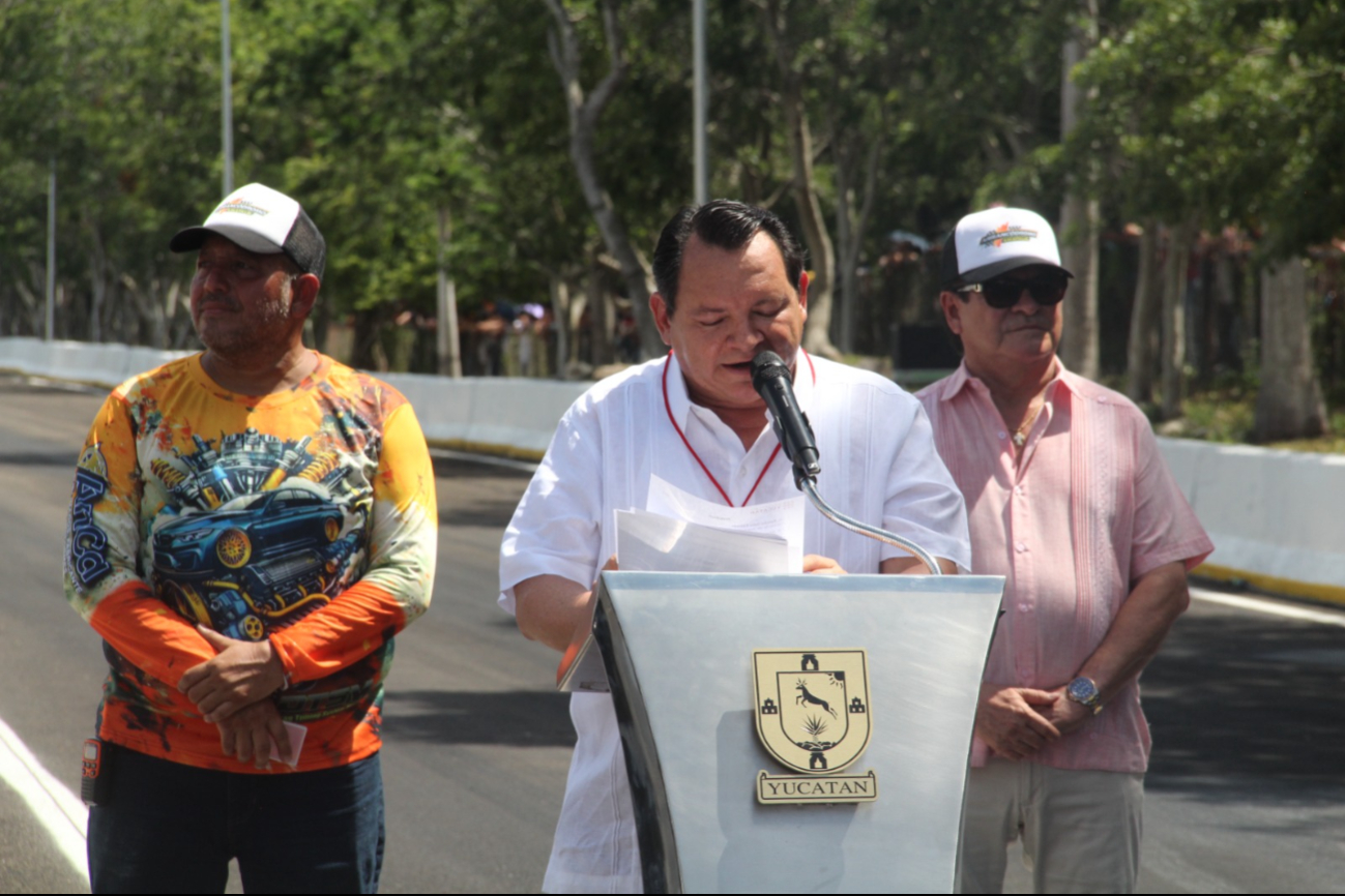 El Arrancodromo se encuenta en el Recinto Ferial de Xmatkuil El Arrancodromo se encuenta en el Recinto Ferial de Xmatkuil