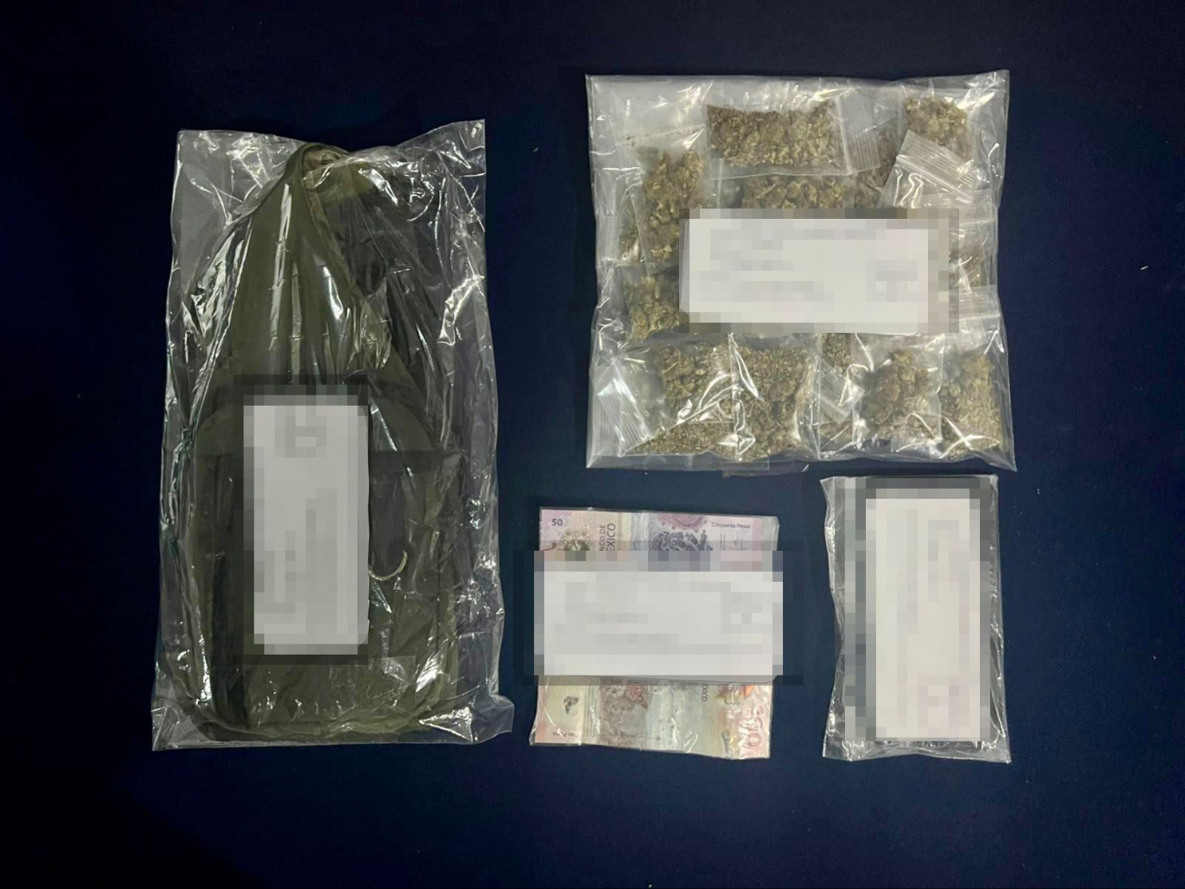 También se encontró dinero en efectivo y un celular