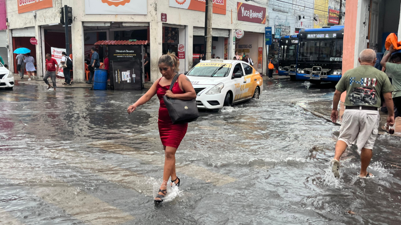 Protección Civil de Yucatán dio a conocer que la vigilancia de dos ondas tropicales se mantiene Protección Civil de Yucatán dio a conocer que la vigilancia de dos ondas tropicales se mantiene