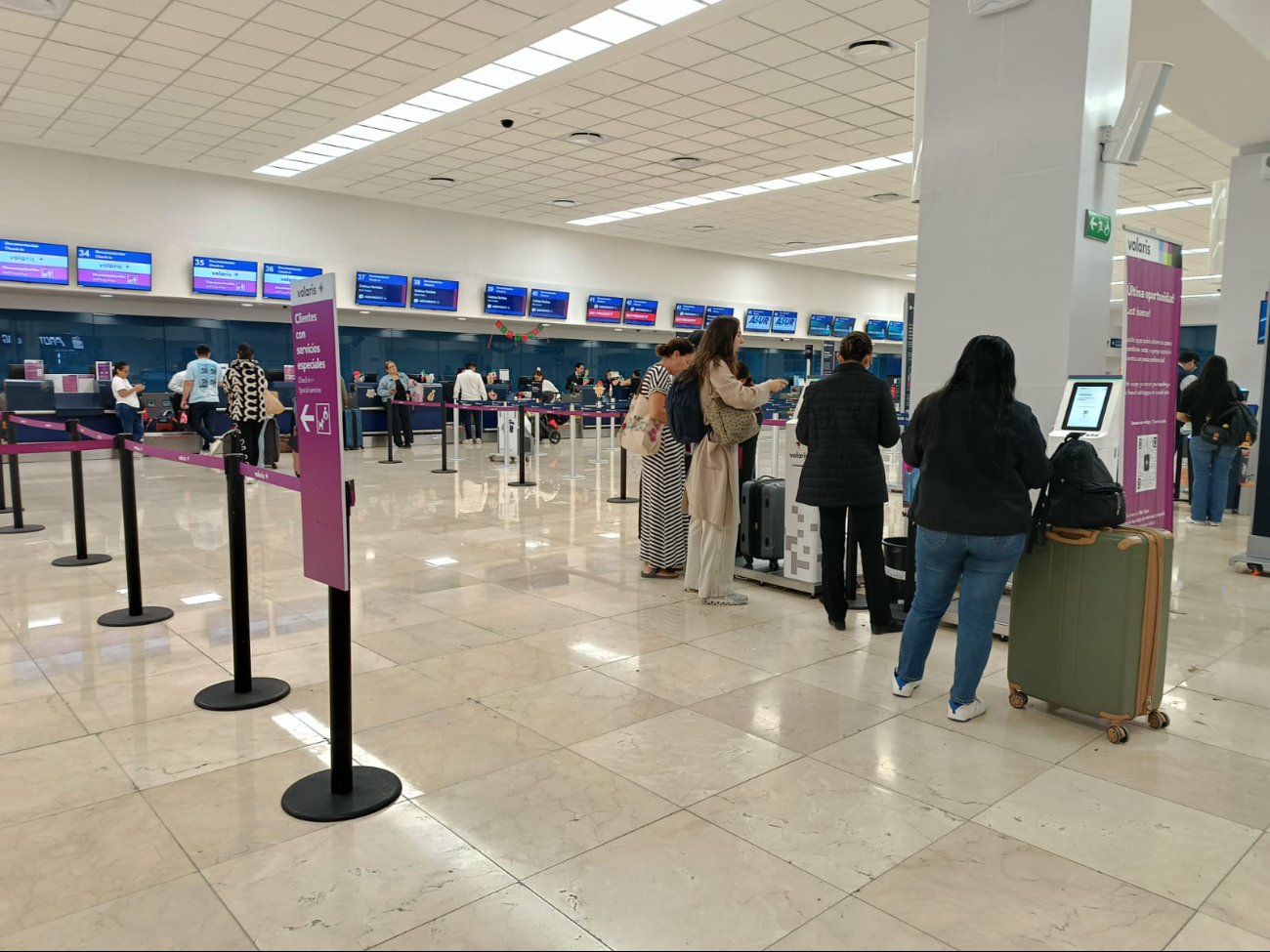 La afluencia de pasajeros se mantiene con normalidad en el aeropuerto de Mérida La afluencia de pasajeros se mantiene con normalidad en el aeropuerto de Mérida
