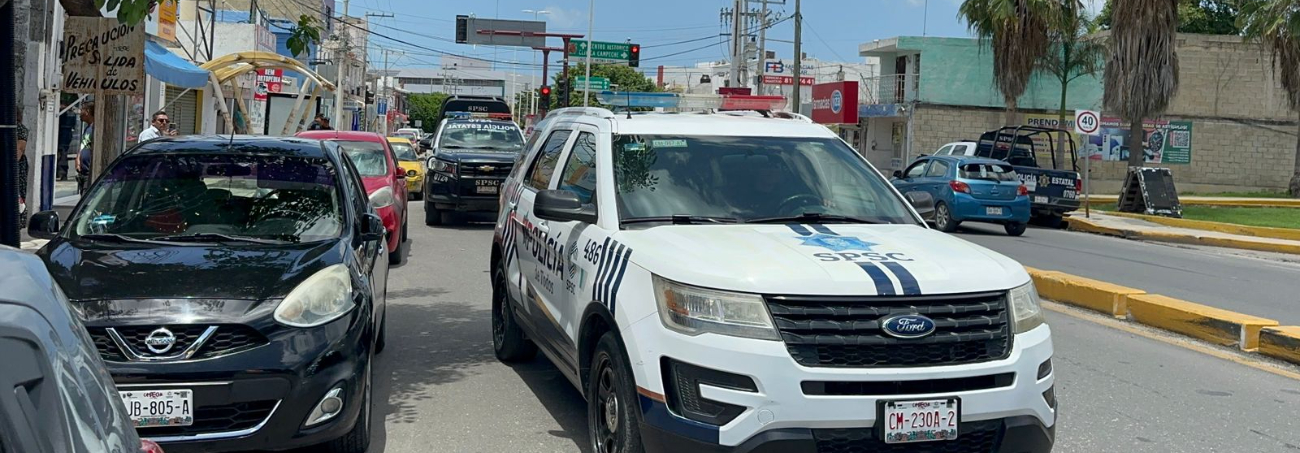La pareja fue llevada a la Fiscalía General del Estado; el menor quedó bajo resguardo del grupo Zazil. La pareja fue llevada a la Fiscalía General del Estado; el menor quedó bajo resguardo del grupo Zazil.