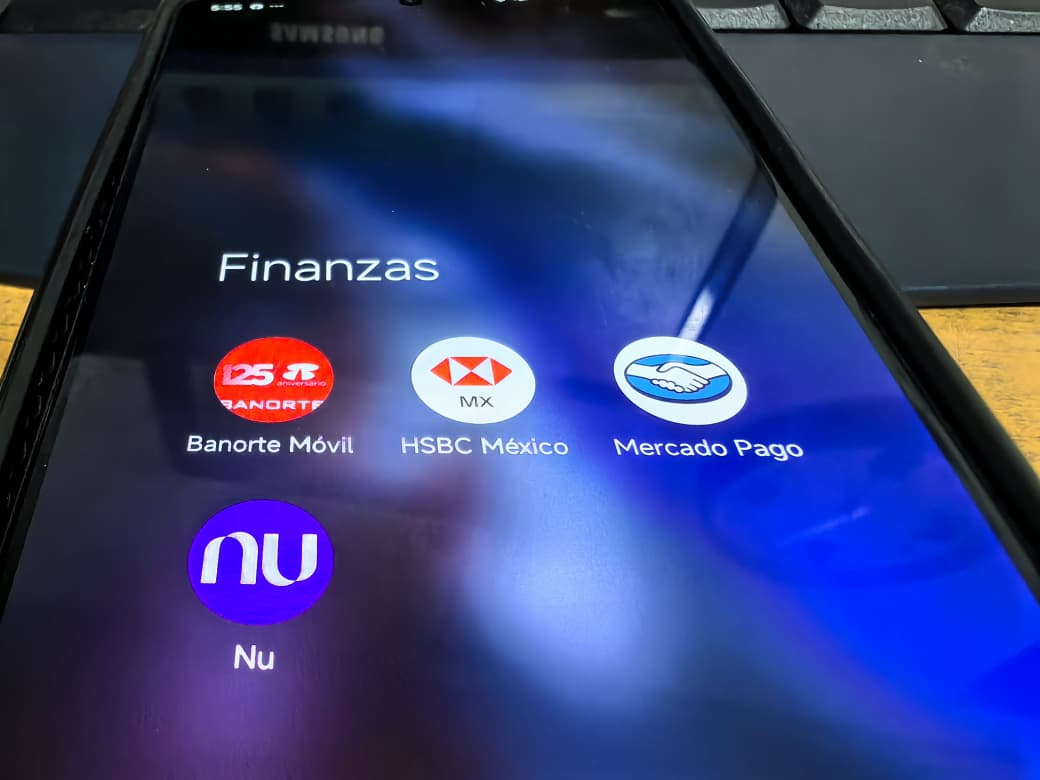 Las tarjetas digitales pueden alcanzar tasas de 114% a 148% de interés. Las tarjetas digitales pueden alcanzar tasas de 114% a 148% de interés.