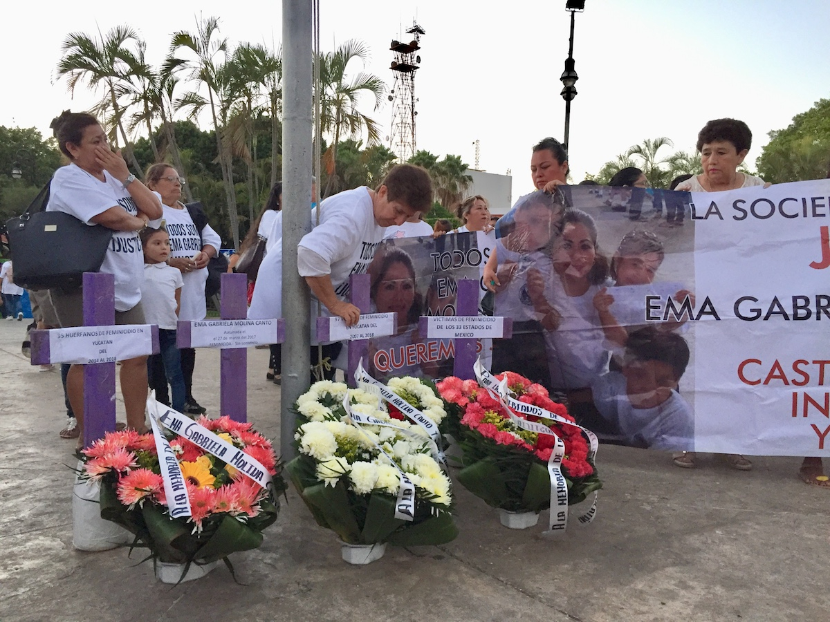 En marzo del 2017, Ema Gabriela Canto fue ultimada en la terraza de su vivienda, frente a sus hijos En marzo del 2017, Ema Gabriela Canto fue ultimada en la terraza de su vivienda, frente a sus hijos