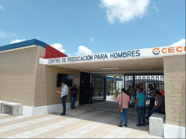 Reprueban violencia hacia las mujeres en Chetumal Reprueban violencia hacia las mujeres en Chetumal