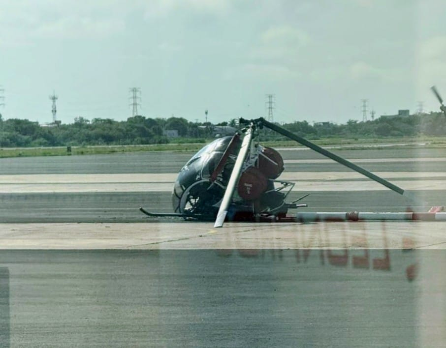 Trascendió el posible desplome de un helicóptero de Avitron Jet en el Aeropuerto Internacional de Ciudad del Carmen. Trascendió el posible desplome de un helicóptero de Avitron Jet en el Aeropuerto Internacional de Ciudad del Carmen.