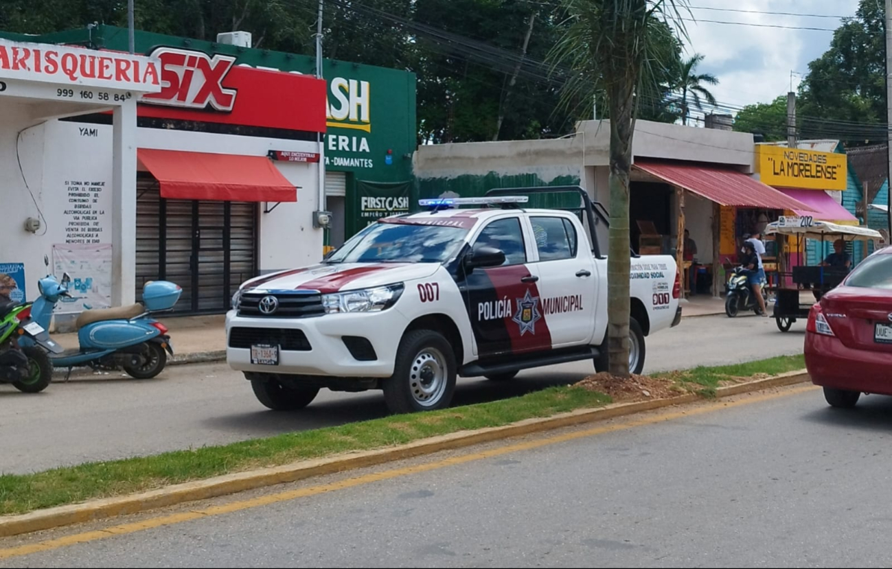 Autoridades acudieron al lugar, sin encontrar al supuesto grupo armado, el cual hasta ahora no ha sido localizsdo Autoridades acudieron al lugar, sin encontrar al supuesto grupo armado, el cual hasta ahora no ha sido localizsdo