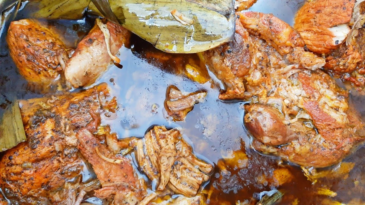 La cochinita pibil es un platillo que tradicionalmente se come los domingos en Yucatán La cochinita pibil es un platillo que tradicionalmente se come los domingos en Yucatán