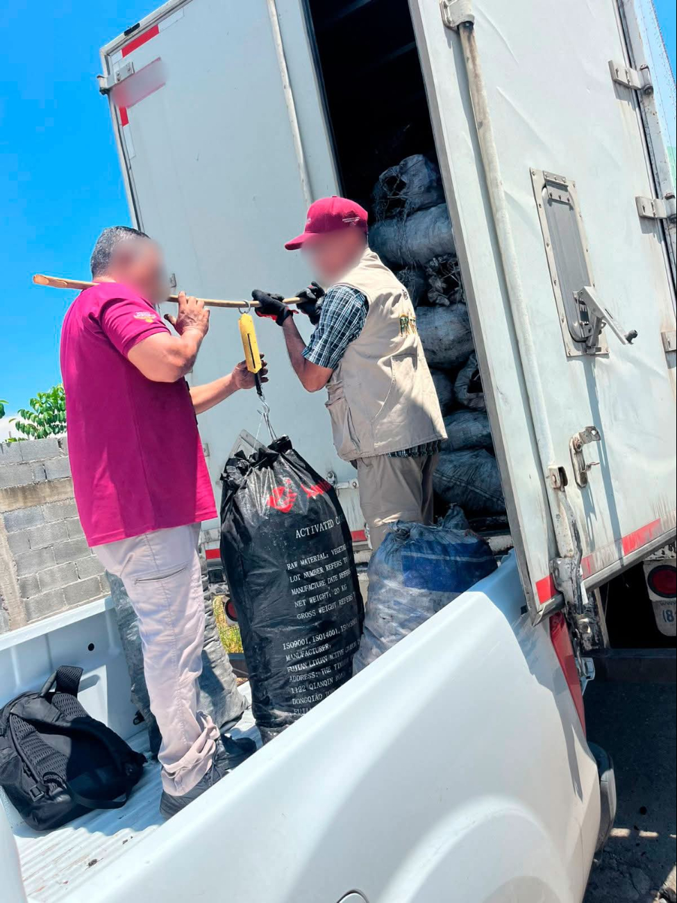 Profepa aseguró 23 toneladas de carbón vegetal en Hopelchén. Profepa aseguró 23 toneladas de carbón vegetal en Hopelchén.