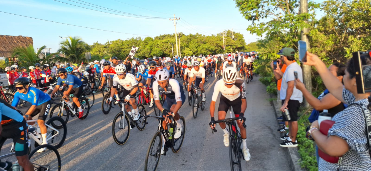 Luis Villalobos Hernández se llevó la Carrera Verano Yucatán