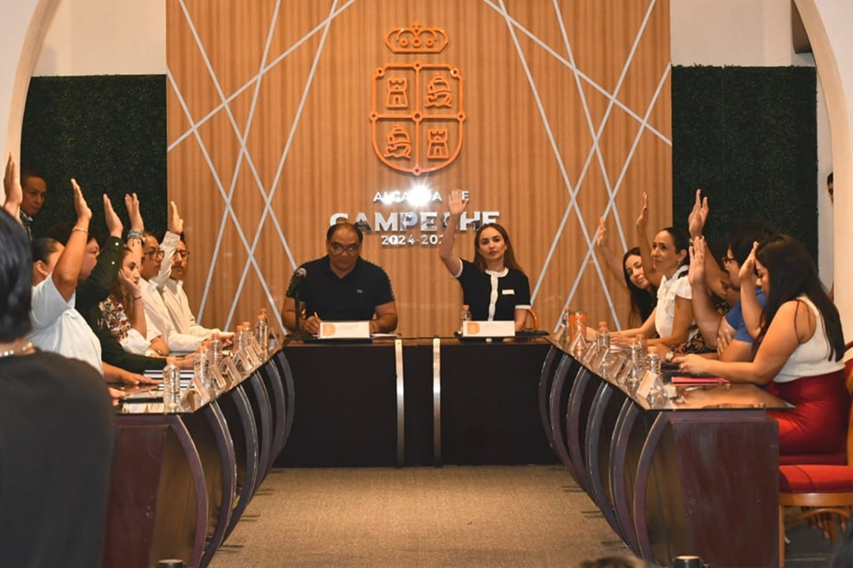 ¿Biby Rabelo en riesgo de terminar en la cárcel?  Exigen a alcaldesa de Campeche cumplir orden judicial y pagar cuotas retenidas
