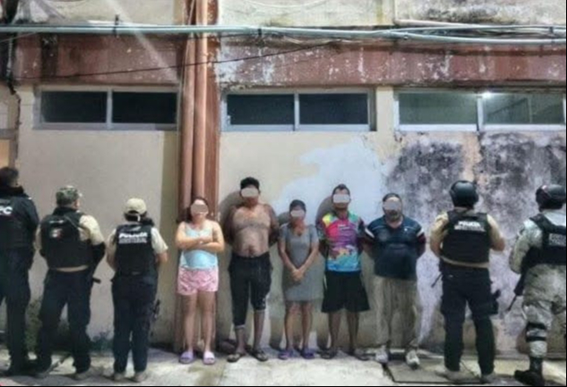 Cinco personas son detenidas por presunto narcomenudeo en la colonia Restitos de las Pilas Cinco personas son detenidas por presunto narcomenudeo en la colonia Restitos de las Pilas