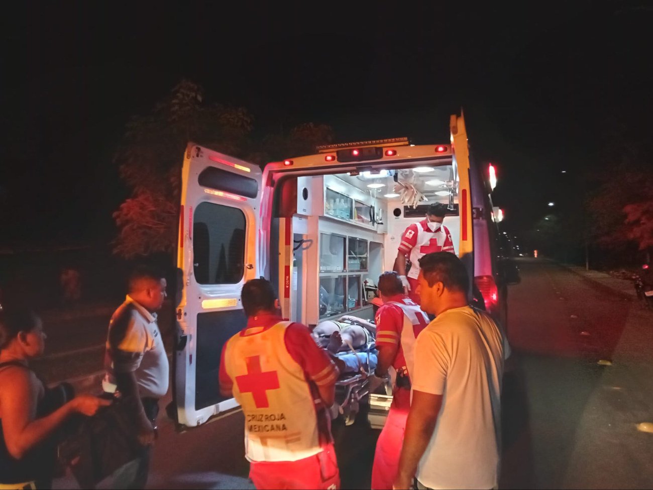 Después de llegar al hospital, el operador de la unidad ligera, dejó de emitir signos de vida