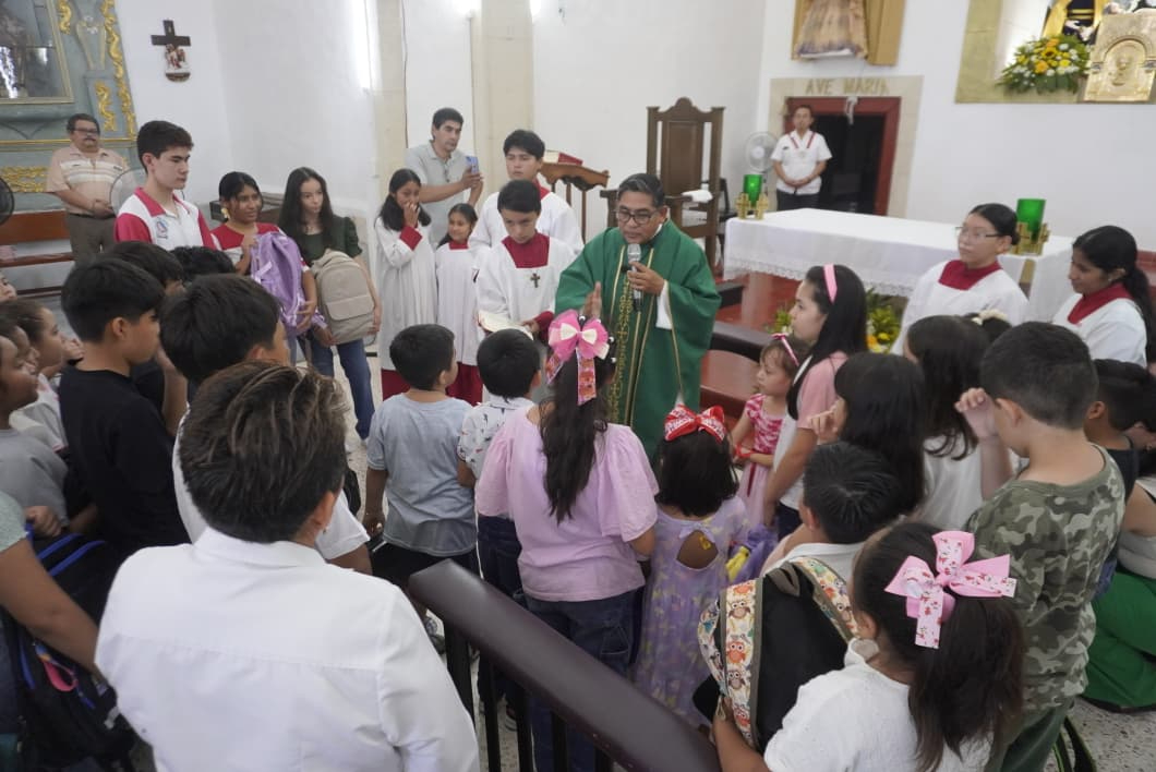 Inicia el Ciclo Escolar 2025-2026 en Campeche con la Bendición de Mochilas Inicia el Ciclo Escolar 2025-2026 en Campeche con la Bendición de Mochilas
