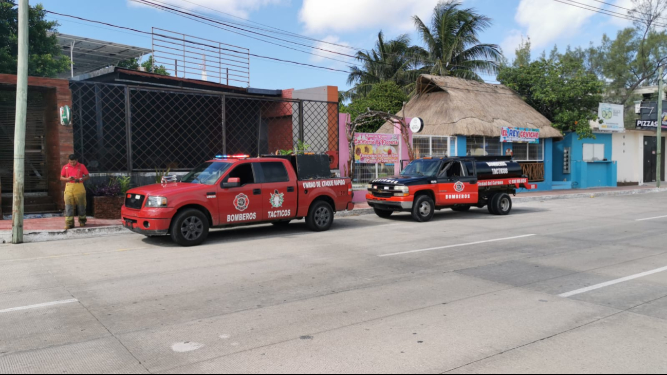 Movilización por presunto incendio en restaurante de Ciudad del Carmen termina en falsa alarma