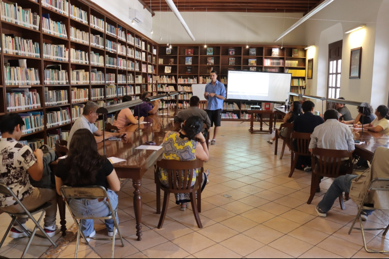 Se están impulsando talleres de alfabetización y tecnologías de la información. Se están impulsando talleres de alfabetización y tecnologías de la información.