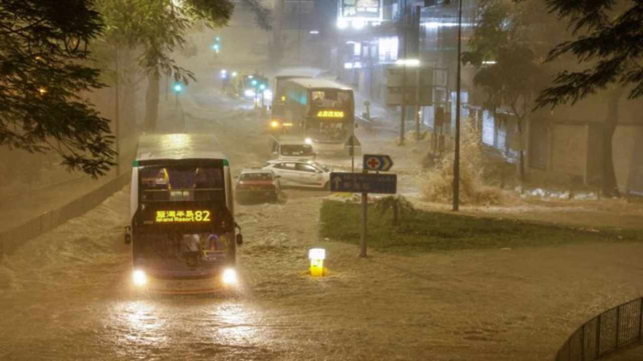 El fenómeno extremo que paraliza Hong Kong y podría repetirse en México El fenómeno extremo que paraliza Hong Kong y podría repetirse en México