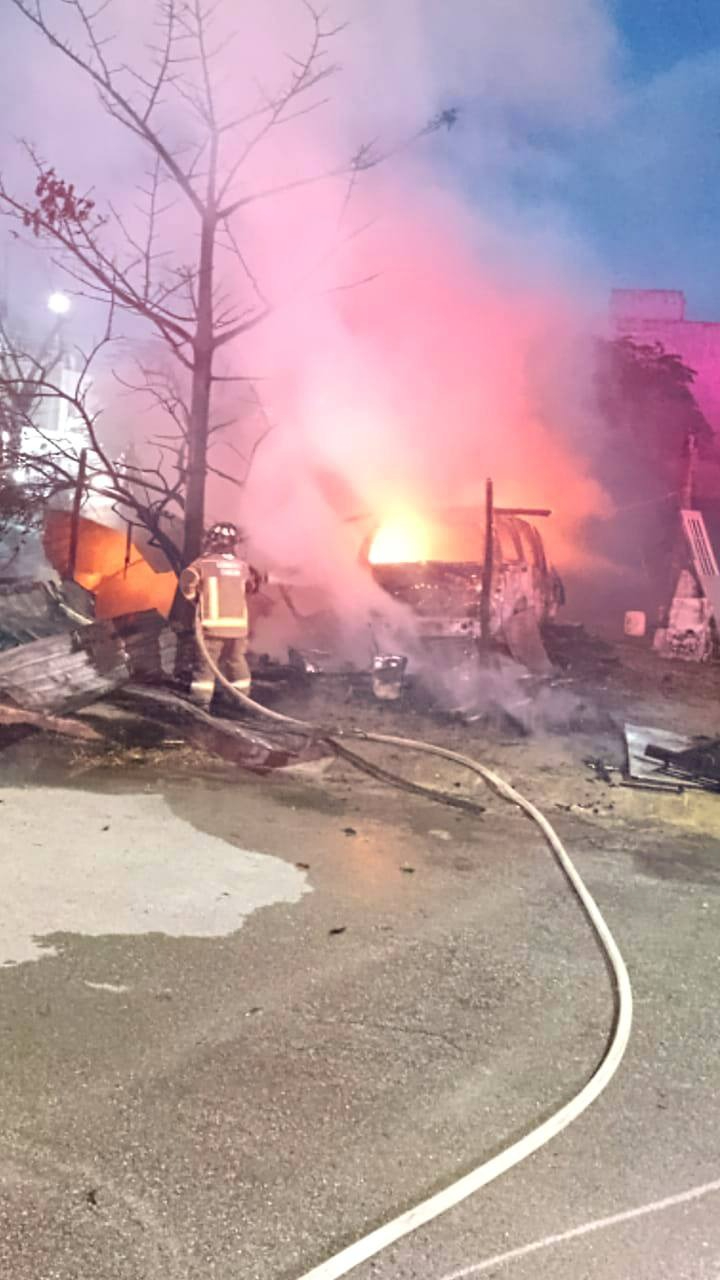El fuego provocó preocupación entre los habitantes de la localidad.