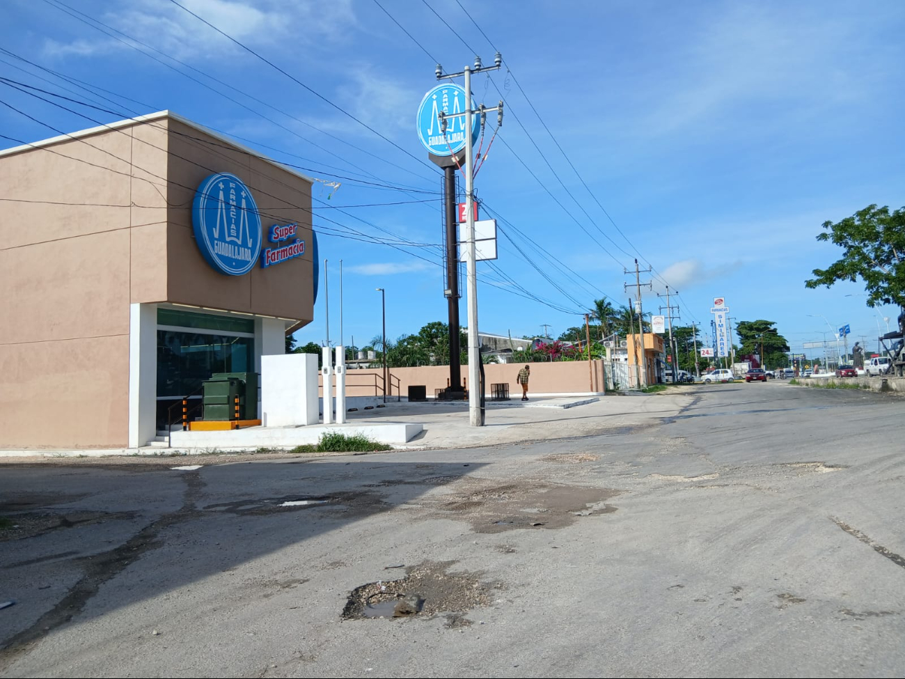 Engañan a adulto mayor con supuesto encargo de su hijo; delincuente huye con el dinero Engañan a adulto mayor con supuesto encargo de su hijo; delincuente huye con el dinero
