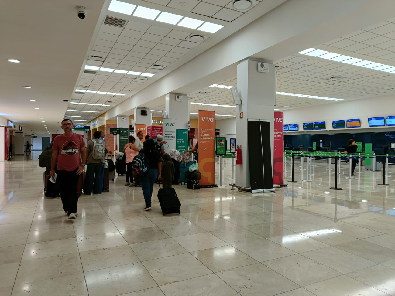 Hay regular afluencia de pasajeros en el aeropuerto de Mérida Hay regular afluencia de pasajeros en el aeropuerto de Mérida