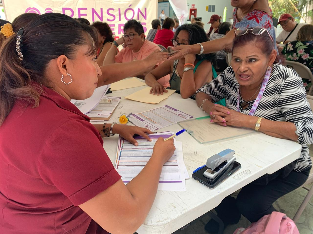 Se amplía pensión a mujeres desde los 60 años en Campeche