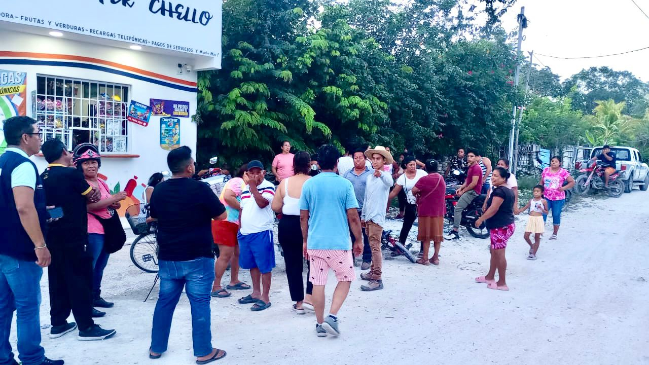Vecinos de la colonia Francisco Villa exigen la expulsión de la pareja de extorsionadores.