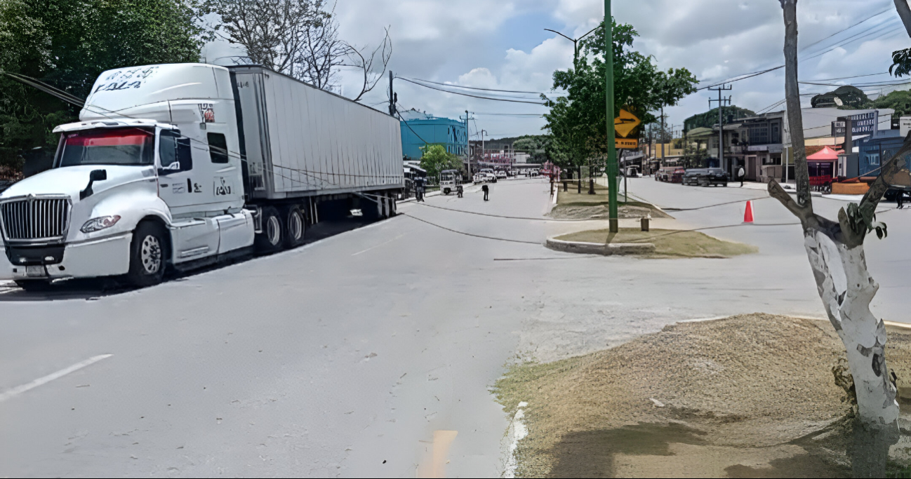 Varias viviendas y comercios quedaron sin luz.