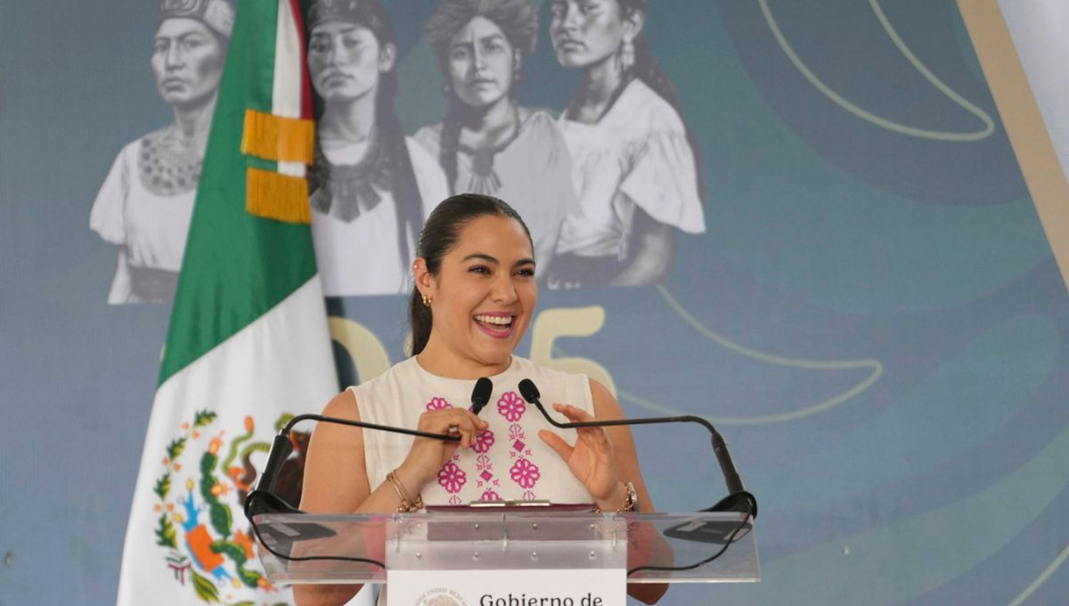 Indira Vizcaíno Silva, gobernadora de Colima Indira Vizcaíno Silva, gobernadora de Colima