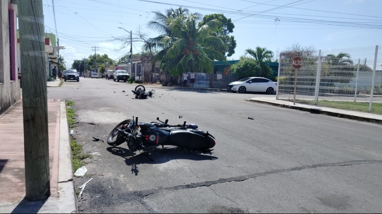 Aparentemente ambos conductores se encontraban conduciendo a exceso de velocidad Aparentemente ambos conductores se encontraban conduciendo a exceso de velocidad