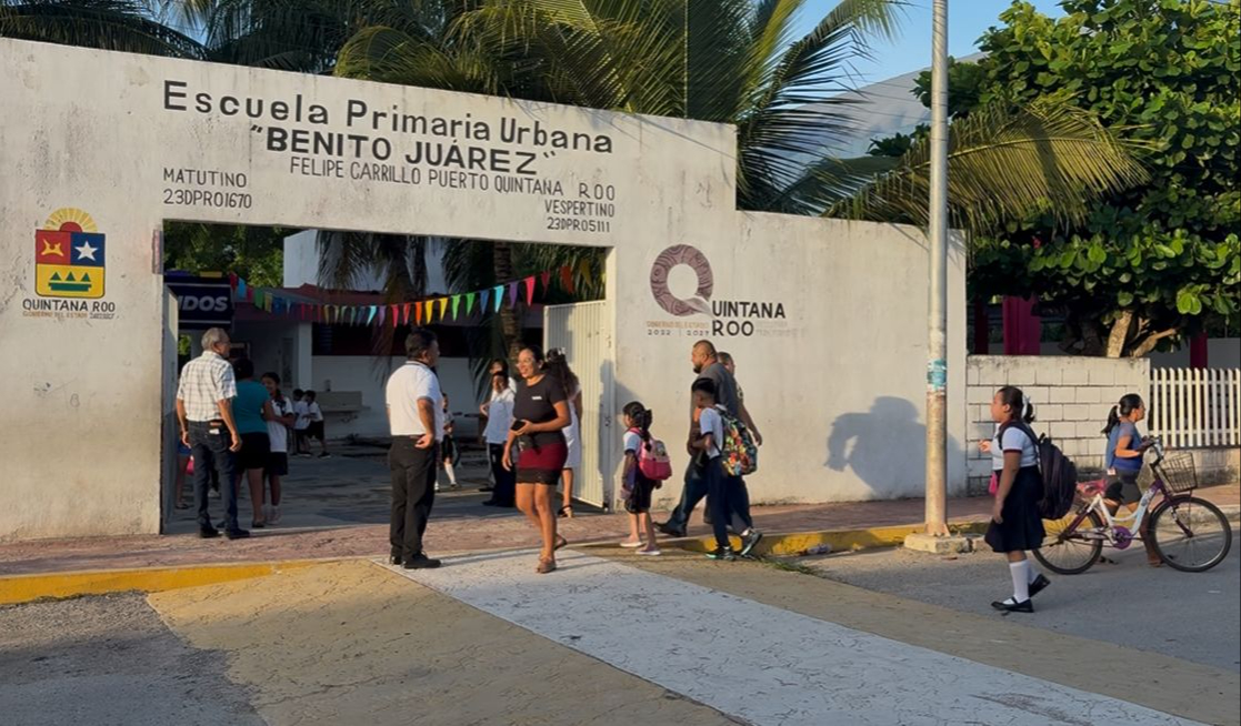 Estudiantes de nivel básico entre preescolar primaria y secundaria en Felipe Carrillo Puerto iniciaron sus clases sin contratiempos Estudiantes de nivel básico entre preescolar primaria y secundaria en Felipe Carrillo Puerto iniciaron sus clases sin contratiempos
