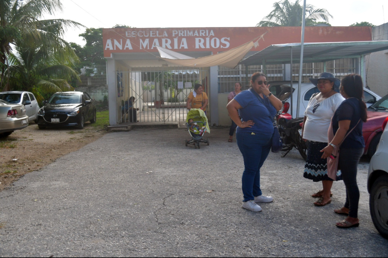 Escuelas de Mérida en conflicto: padres exigen destitución de directivos y mejoras Escuelas de Mérida en conflicto: padres exigen destitución de directivos y mejoras