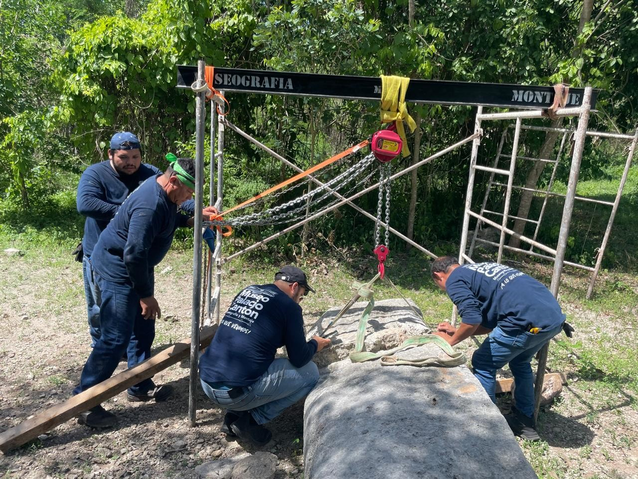 INAH Yucatán preserva patrimonio maya en Aké con labores de restauración INAH Yucatán preserva patrimonio maya en Aké con labores de restauración