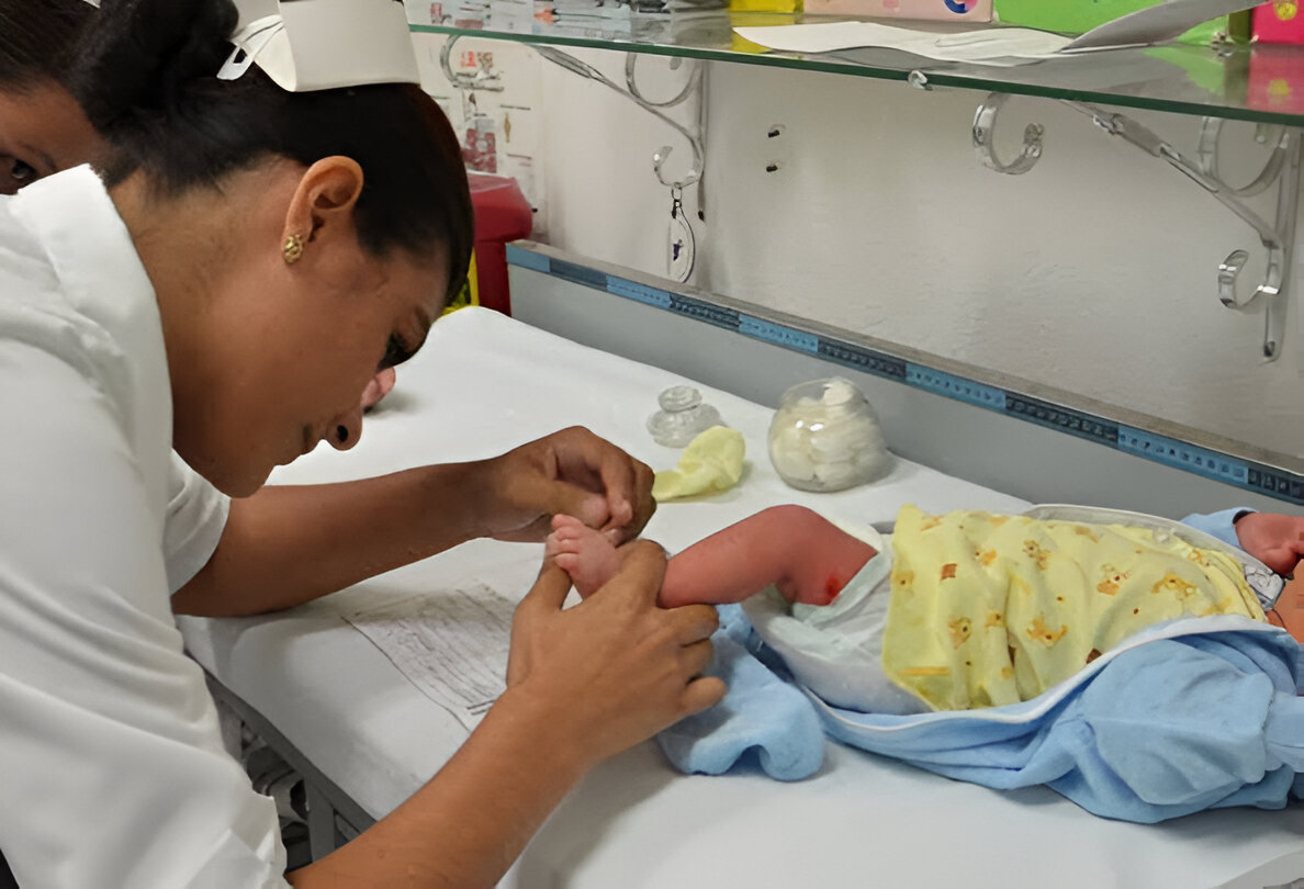 La prueba debe realizarse en los primeros días para detectar enfermedades metabólicas y genéticas