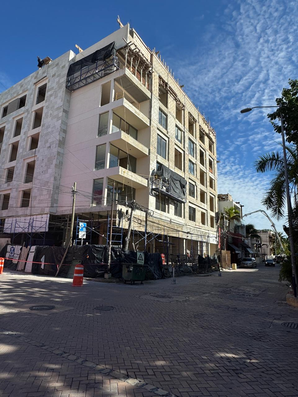 El crecimiento inmobiliario desmedido amenaza no solo a la zona costera, si no que también a la infraestructura urbana El crecimiento inmobiliario desmedido amenaza no solo a la zona costera, si no que también a la infraestructura urbana