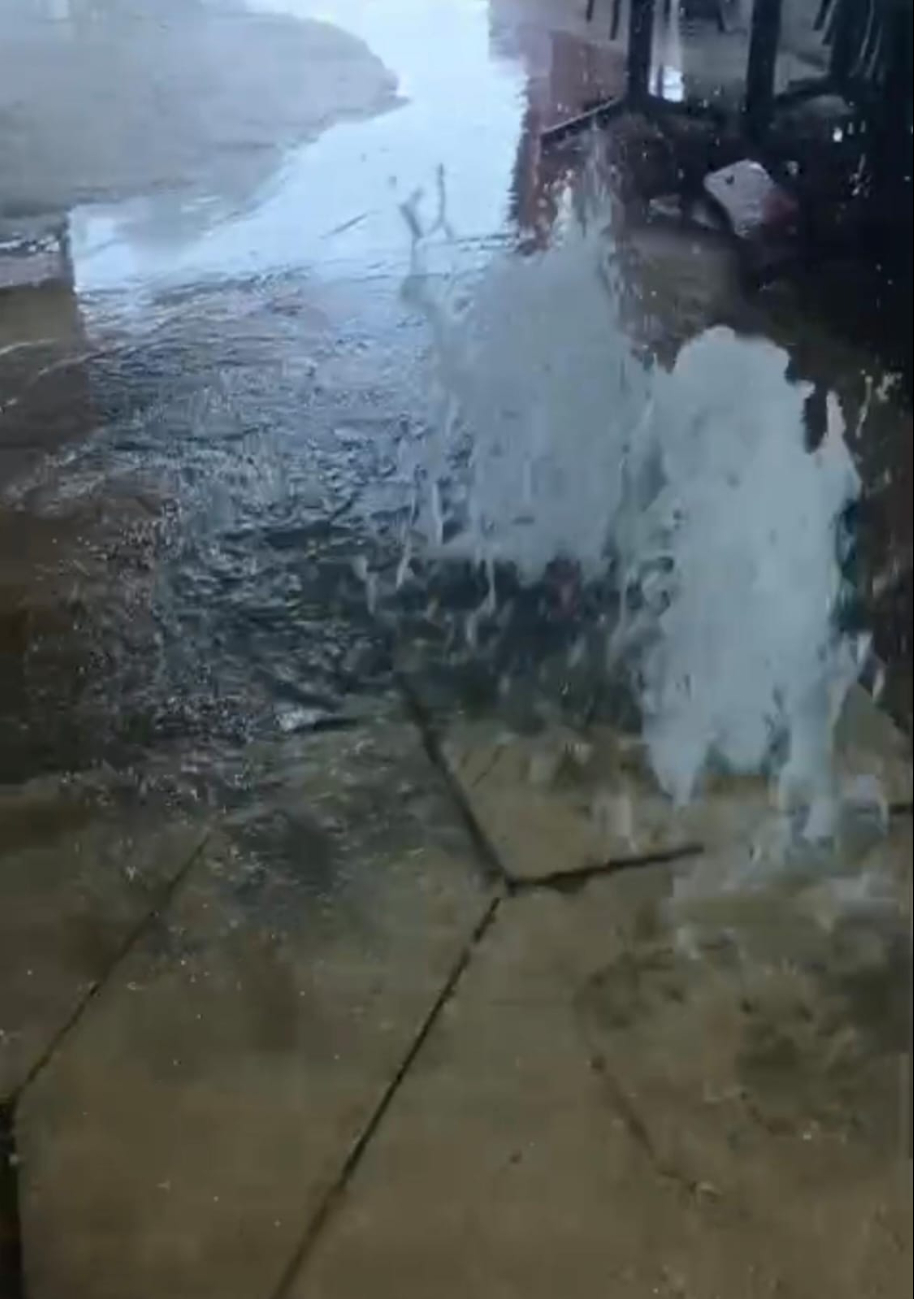 Locatarios exigen solución a inundaciones en el mercado Felipe de Andrade