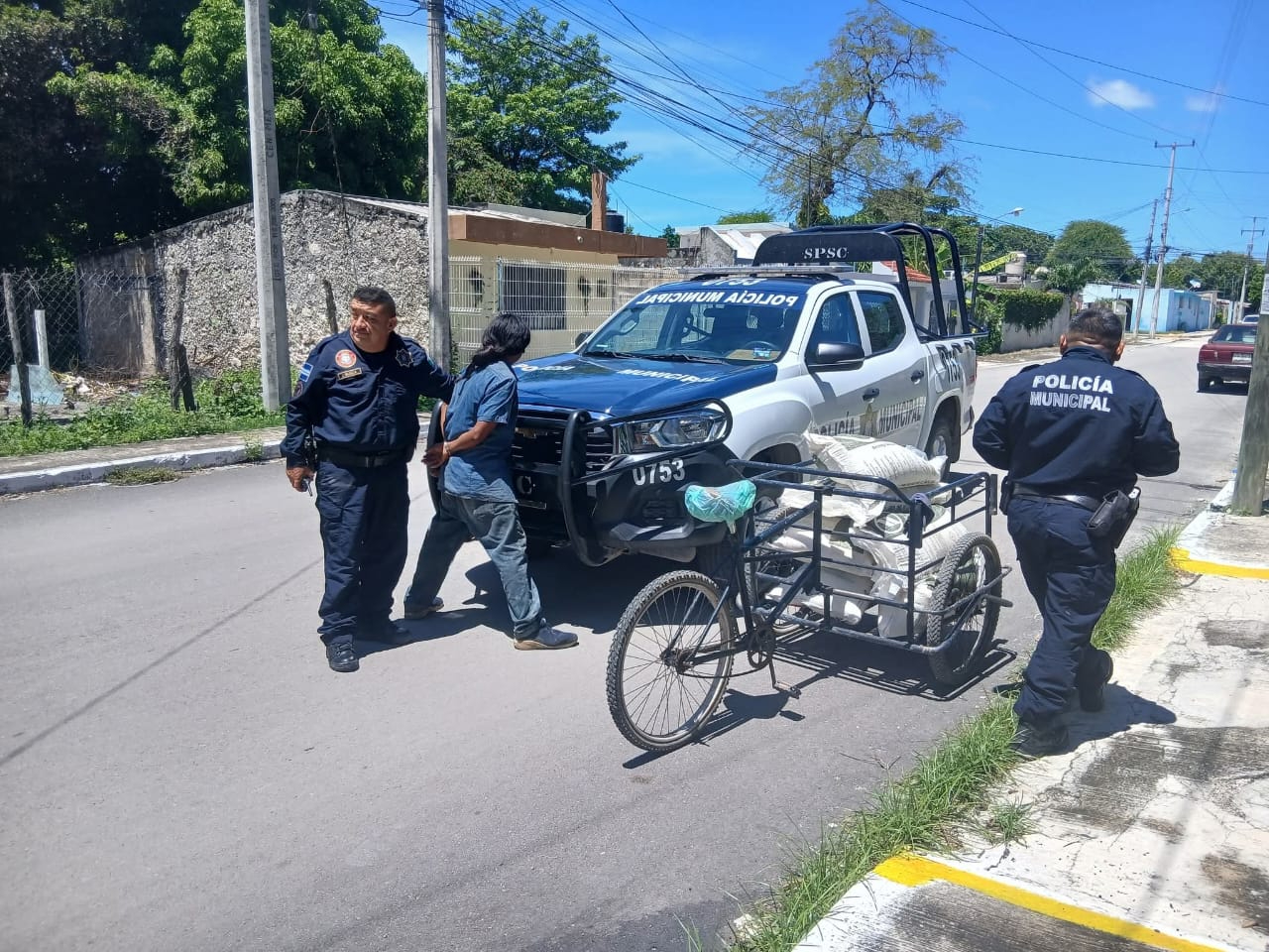Policía asegura a presunto ladrón en la colonia Venustiano Carranza