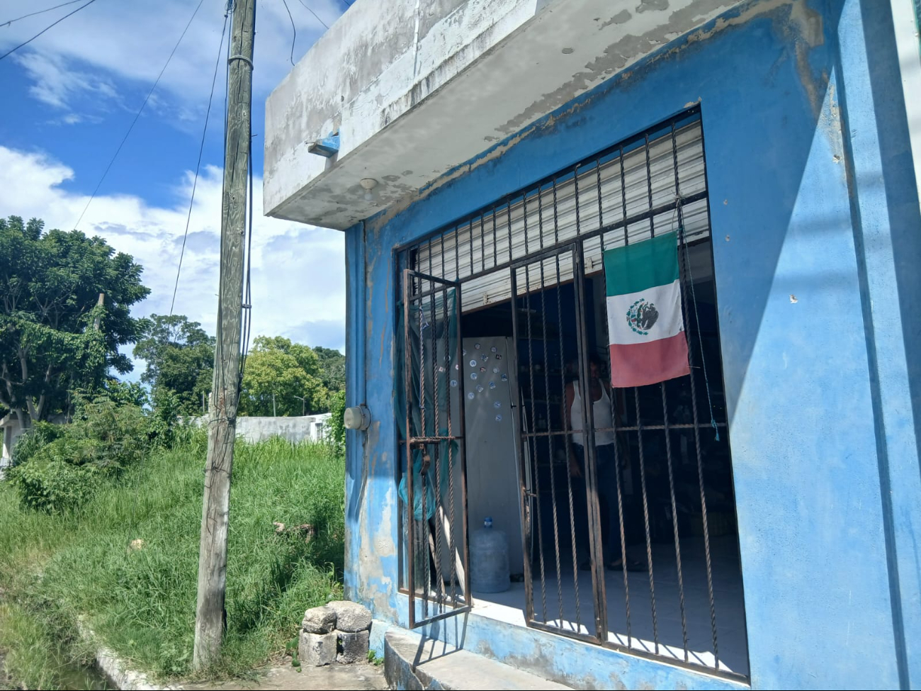 Robo en pleno día deja afectado a vecino de la colonia Emiliano Zapata Robo en pleno día deja afectado a vecino de la colonia Emiliano Zapata