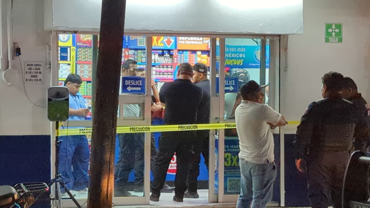 Asalto con cuchillo en farmacia de la colonia Francisco I. Madero provoca operativo policial y alarma vecinal Asalto con cuchillo en farmacia de la colonia Francisco I. Madero provoca operativo policial y alarma vecinal