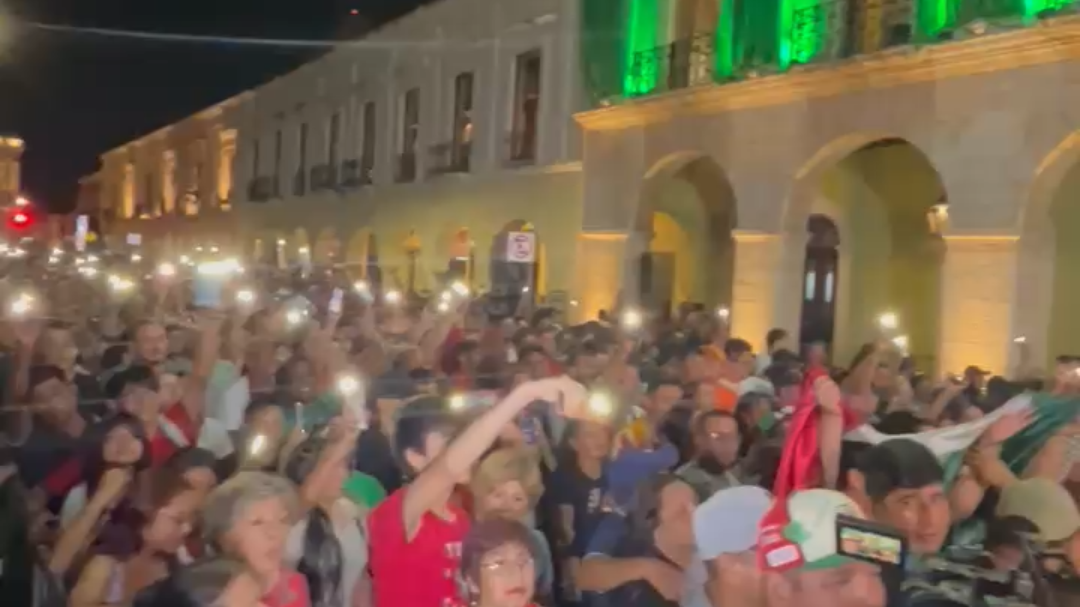 Huacho Díaz Mena dio el Grito Huacho Díaz Mena dio el Grito