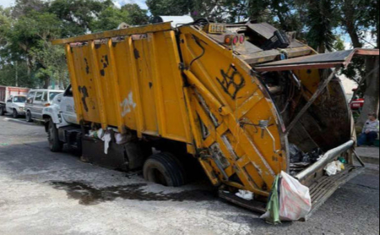 Nuevo socavón en la CDMX se “traga” camión de basura; ahora es en la GAM, ¿cuál es el saldo? Nuevo socavón en la CDMX se “traga” camión de basura; ahora es en la GAM, ¿cuál es el saldo?