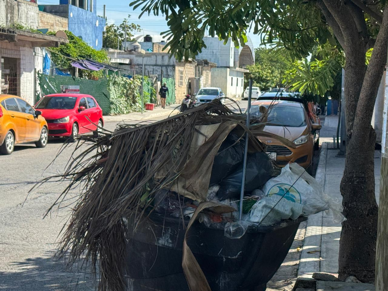 Falta efectiva de recolección de  basura se observa en colonias